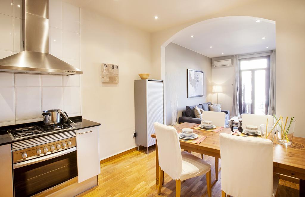 Apartments Barcelona & Home Deco Viladomat Exterior foto
