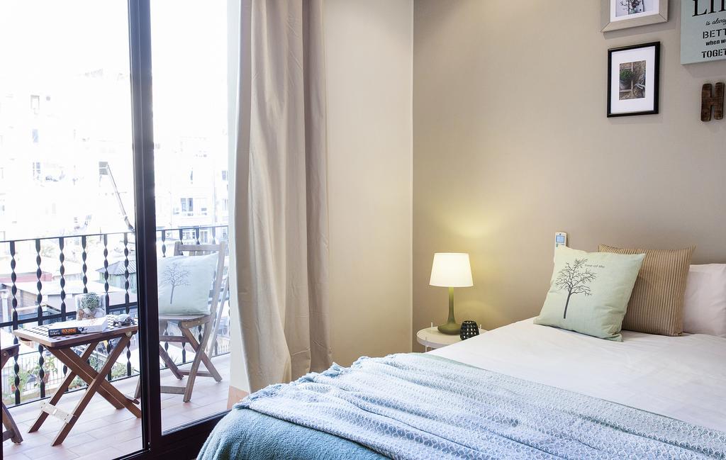 Apartments Barcelona & Home Deco Viladomat Exterior foto